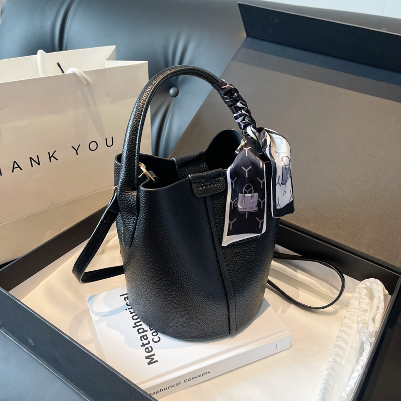 Красные сумки через плечо и че – обзор и цена Luxury Bags Sale