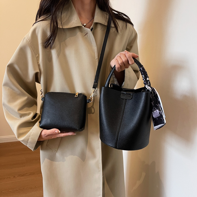 Красные сумки через плечо и че – обзор и цена Luxury Bags Sale